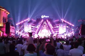 超燃之夜！连续10天的快乐，由半月湾国际沙滩音乐节承包！图片