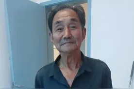 河南74岁大爷备战北大研究生：71岁考上大专，家人支持，想一举上北大图片