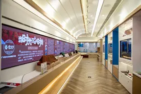 时光浸染成时尚：邂逅非遗“软黄金”香云纱图片
