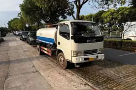 洒水车里装的不是水？宝山警方火眼金睛识破伪装图片