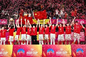宝藏女孩们值得！中国女篮再获赞助，商业价值水涨船高图片
