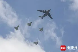 封面图集｜空军开放活动·长春航空展开幕，三大主力军机震撼同框图片