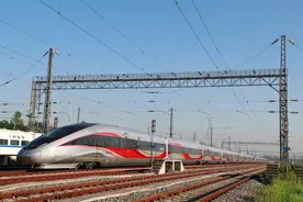 武铁智能复兴号动车组再添“新成员”图片
