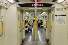 暴雨红警下的京津冀：雨已下了三天两夜，局地雨量达特大暴雨级图片