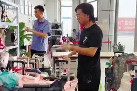 狂风暴雨中救人获全网点赞 他是鲁东大学学生图片