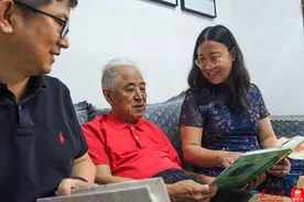 “广东好人”赵丽杰：主动放弃事业，毅然回家照顾患病老人图片