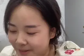 轮椅女孩在TFBOYS演唱会外卖水，成本1100元水卖光，仅收到600多元图片