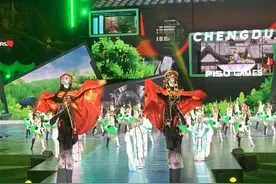 再次惊艳世界， 川北大木偶成都大运会闭幕式上玩“变脸”图片