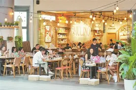 一边开新店 一边关旧店，小酒馆还能赚钱吗图片