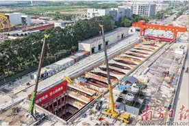 “巨无霸”穿珠江口 广州中山“一隧牵”图片
