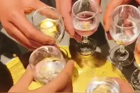 女子自曝出差险遭客户强奸，因抑郁请假又被劝离职，当事人: 只想要道歉图片