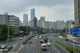 全国机动车达4.4亿辆，成都市汽车保有量超600万排名第一图片