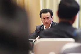 频繁换帅、出售资产 迎来白衣骑士的王健林能否重启万达上市路？图片
