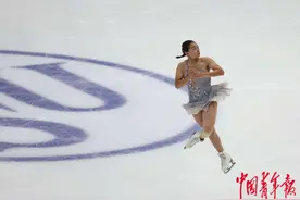 冰场律动：世界花样滑冰大奖赛总决赛精彩瞬间图片