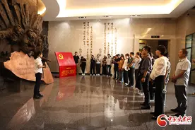 【甘快看 砥砺奋进七十载　奋楫扬帆新征程】在兰州战役纪念馆中重温烽火岁月缅怀革命先烈图片