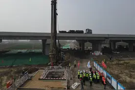 济枣高铁正式进入主体施工阶段 首桩开钻！图片