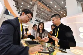 （经济）广西贺州举办首届黄金珠宝展图片