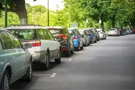 停车欠费6000元，“智慧停车”别只是“智慧收费”图片