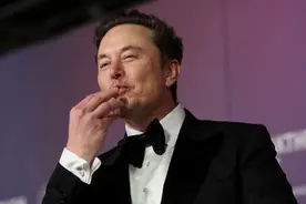 马斯克成为全球资产逾4000亿美元第一人图片