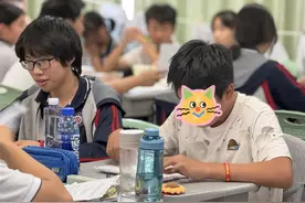 因材施教，老师成功感化“刺头”学生图片