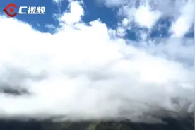 提前一年！国道351夹金山隧道平行导洞贯通，计划2025年底建成通车图片