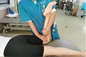 骨折术后静养一个半月后仍走不了路？治疗师：一味静养后果很可怕！图片