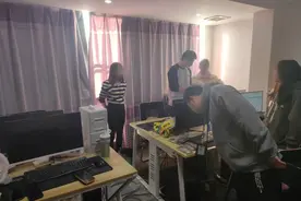 公司内部聊天记录曝光：“发现一个搞死一个”图片