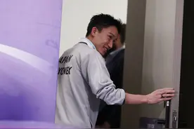 奥运梦难圆，桃田贤斗在欢呼声中作别图片