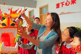 果然视频|学生扎制74米龙头风筝，巧手匠心喜迎国庆图片