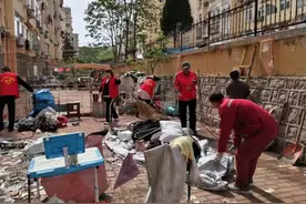 改善人居环境，共建美丽社区 市北区洛阳路街道商城路社区开展环境卫生集中整治活动图片