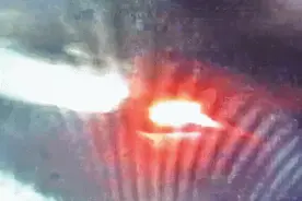 “现在想想还是害怕......”新能源车凌晨高速上起火，伴随爆炸声图片