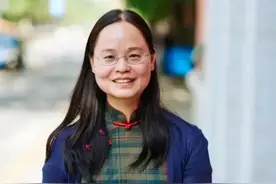 黄灯：走向社会的青年要摆脱“躺平”思想，增强自我认同感图片