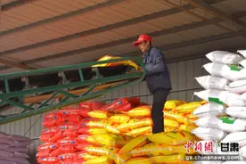 瓜州：农资储备“粮草足” 春耕备耕“有底气”图片