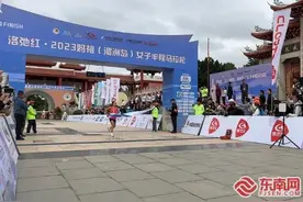 “湄”好奔跑 洛弛红·2023妈祖（湄洲岛）女子半程马拉松今日开赛图片