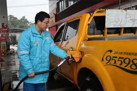 中国石油常德分公司：上下一心，内外联动，全力以赴打赢抗冰雪保卫战图片