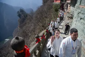 特写：“我现在是功夫大师”——美国少年中国行以“武”会“友”图片