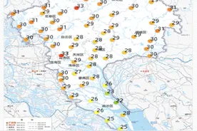 热！不是开玩笑，广州市区已33℃，连鸟儿都得趟水降温图片