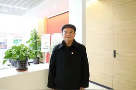 82岁上海爷爷的30多年助学路，肃然起敬！图片