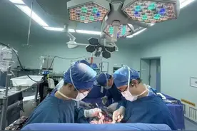 省一院60小时内连续成功抢救6例A型主动脉夹层患者，医生提醒→图片