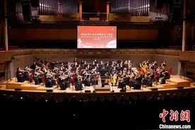 上海爱乐乐团在瑞典奏响和美乐章图片