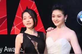 小S请假半年，主持工作由其他人代班图片
