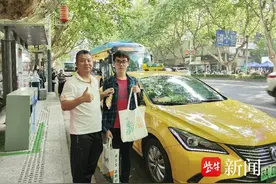 “爱心送考”拉开序幕！来看“高考摆渡人”的一天图片