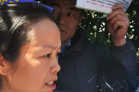 “入室抢婴案”姜甲儒妈妈：法庭上有被告人瞪着我图片