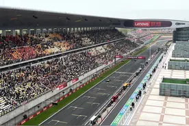 F1中国大奖赛战火再燃：各地车迷汇聚上海，周冠宇主场首秀受期待图片