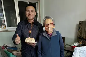 100岁奶奶骨折！在他们帮助下，重新下地行走图片