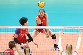 三连败，中国女排1-3不敌多米尼加，无缘直通巴黎奥运会图片