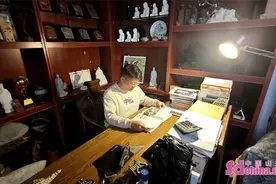 从流浪画家到齐鲁工匠：泰山脚下 手艺人王力的“匠心之路”图片