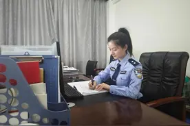 邹志梅：默默内勤岗 幕后亦芬芳图片
