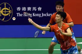 （体育）羽毛球——香港公开赛：黄荻/周昊东晋级男双八强图片
