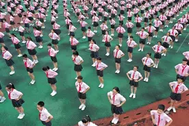中青评论：课间10分钟与考核挂钩，老师不能随意“拖堂”了图片
